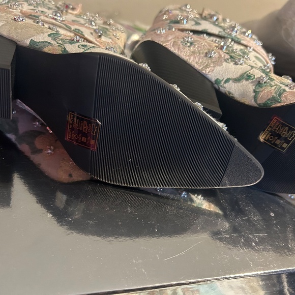 Azalea Wang Diligent Blush Boots! - Picture 4 of 7